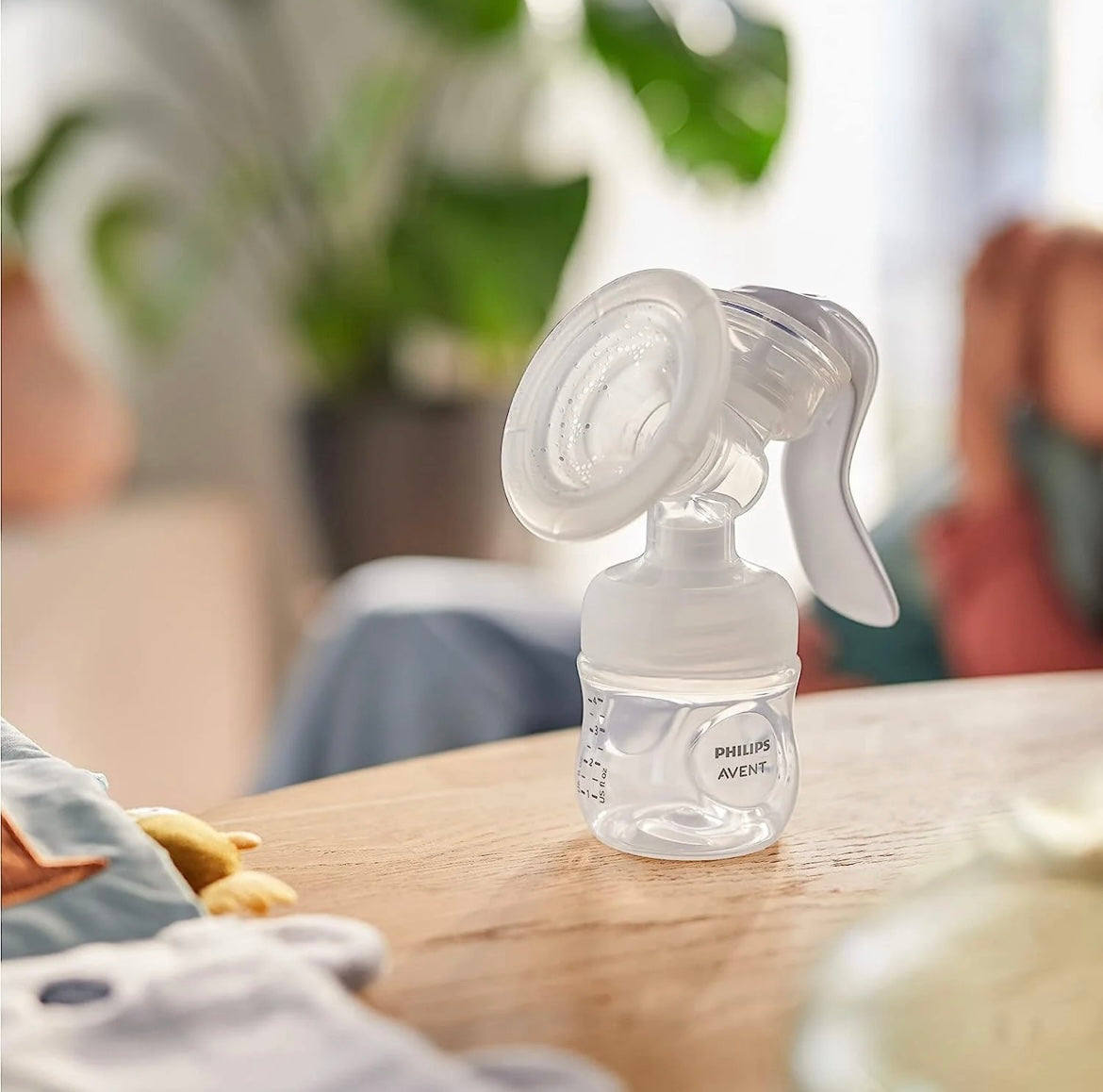 Philips Avent SCF330/40 Comfort Tire-lait manuel avec réservoir à lait